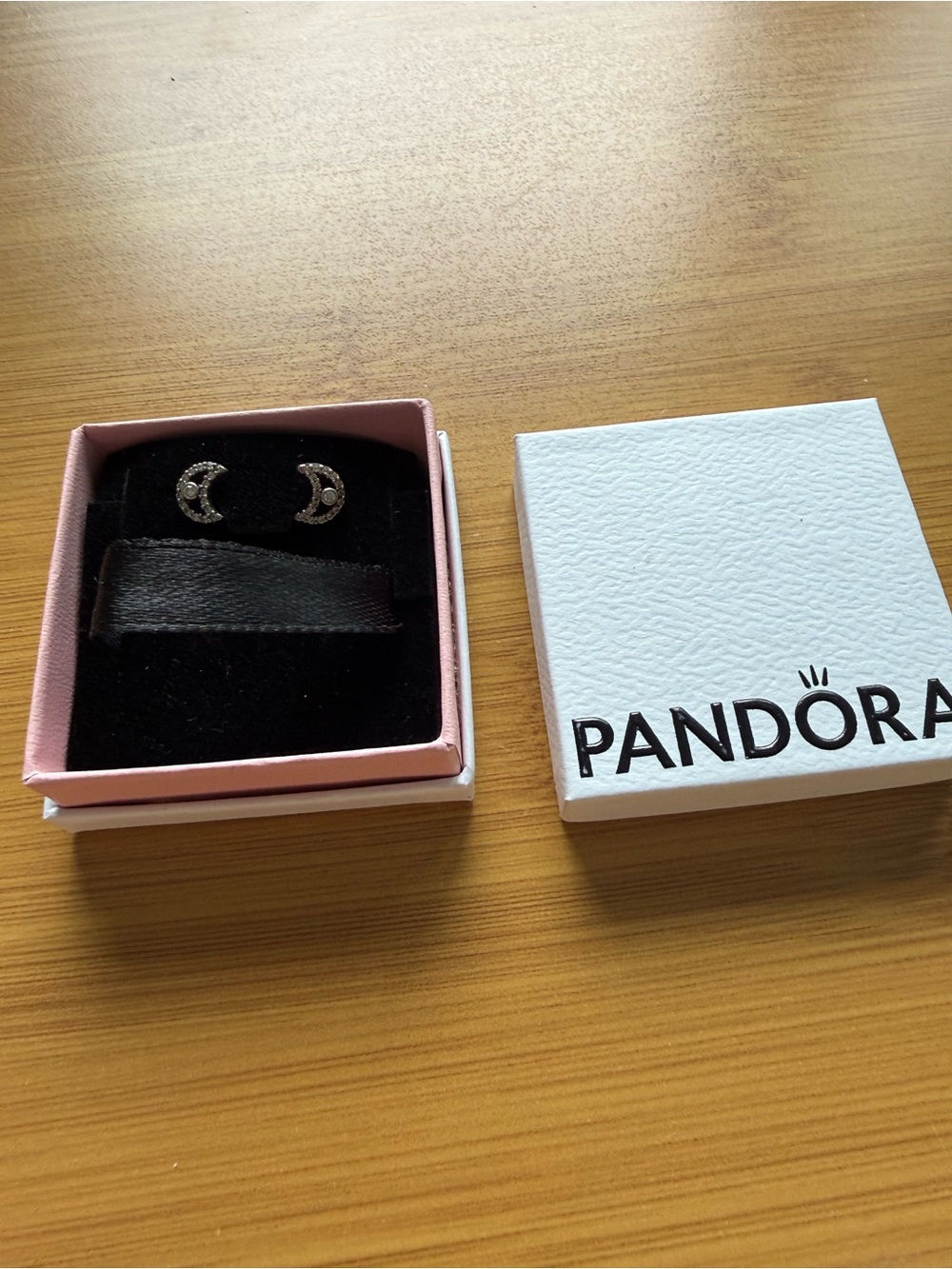 Pandora Sparkling Moon Stud Earrings - Silver / Cubic Zirconia